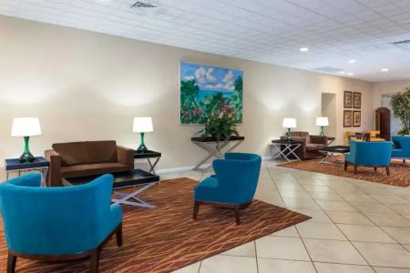 Ramada by Wyndham Kissimmee Gateway - 11