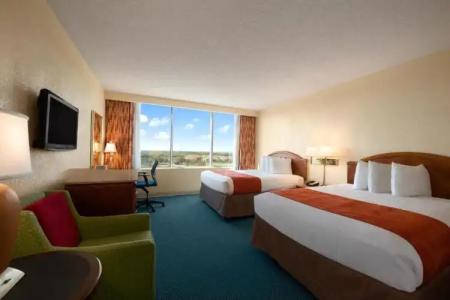 Ramada by Wyndham Kissimmee Gateway - 71