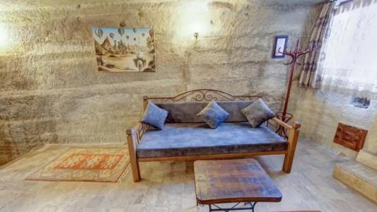 Chelebi Cave House - 56