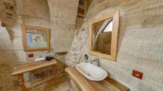 Chelebi Cave House - 75