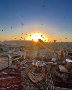 Chelebi Cave House - 76