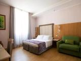 Triple room with view