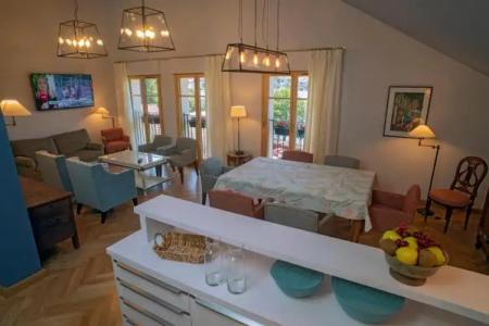 Le Manoir Au Lac - 79