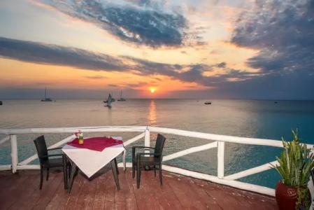 Amaan Beach Bungalows - 17