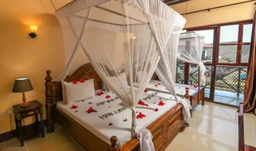 Amaan Beach Bungalows - 4