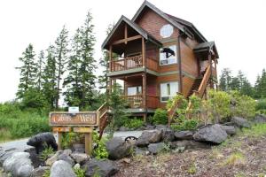 Cabins West, Ucluelet