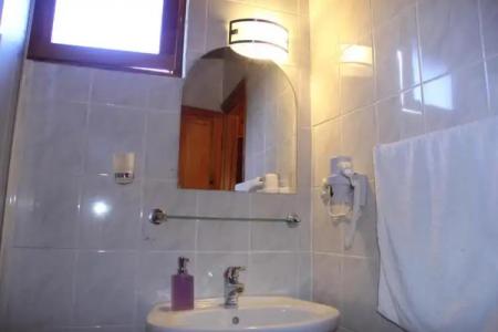 Esralina Pension - 24