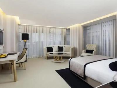 Ramada & Suites by Wyndham Istanbul Sisli - 47