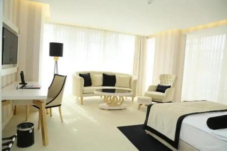 Ramada & Suites by Wyndham Istanbul Sisli - 37