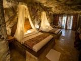 Deluxe Cave Room