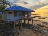 Bungalow beachfront