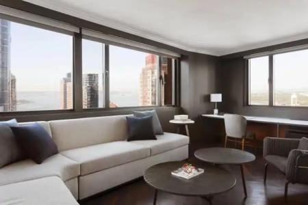 New York Marriott Downtown - 38