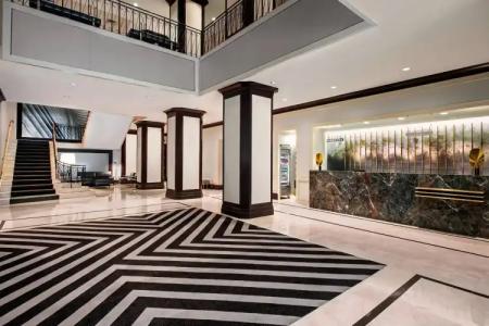 New York Marriott Downtown - 32