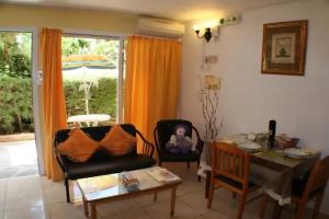 Apollonia Holiday Apartments - Serviced Hotel Apartments, Paphos