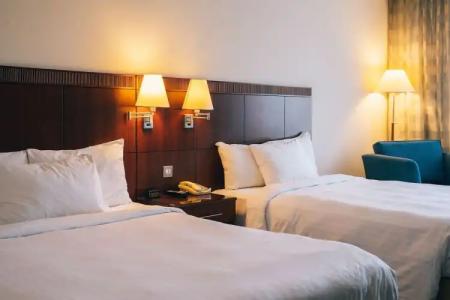 Copthorne Lakeview Dubai, Green Community - 9