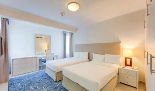Copthorne Lakeview Dubai, Green Community - 40