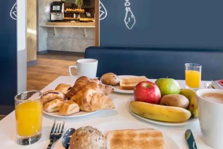 B&B Zaragoza Plaza Mozart - 11