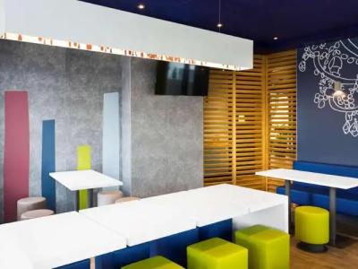 B&B Zaragoza Plaza Mozart - 15