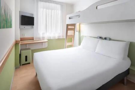 B&B Zaragoza Plaza Mozart - 5
