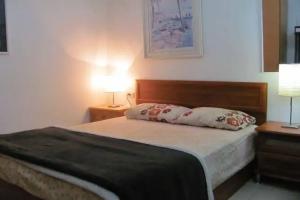Hana's Guest House, Arad