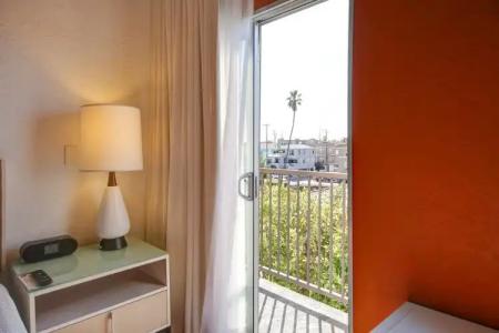 Inn at Venice Beach - 7