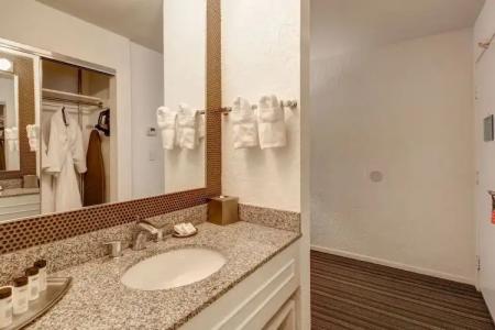 Inn at Venice Beach - 8