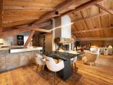 3 Bedrooms Apartment