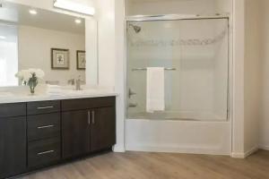 Marina del Rey Hotel