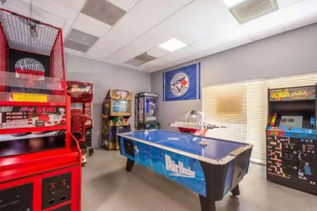 Clarion Inn & Suites Central Clearwater Beach - 26