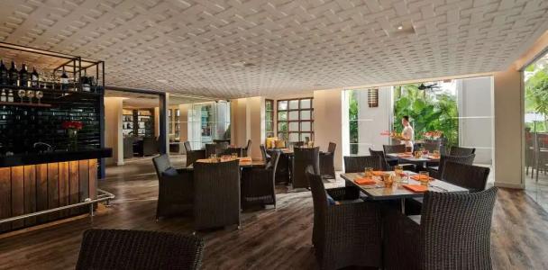 PARKROYAL Penang Resort - 41