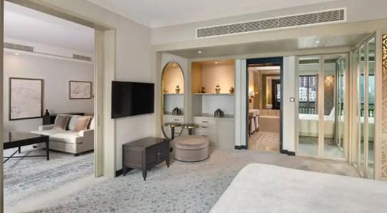 Palace Downtown - 115