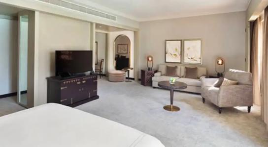 Palace Downtown - 109