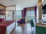 Standard Double room with partial sea view