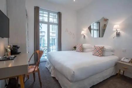 Yelo Belle Epoque powered by Sonder - 110