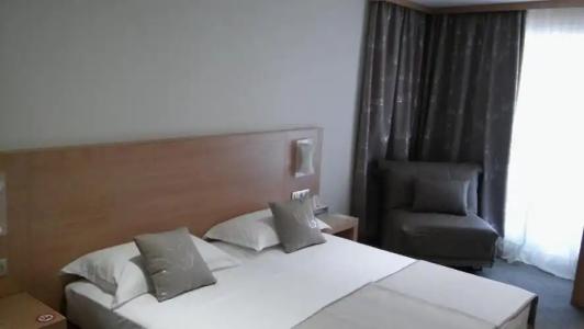 Hôtel Le Rocher - 43