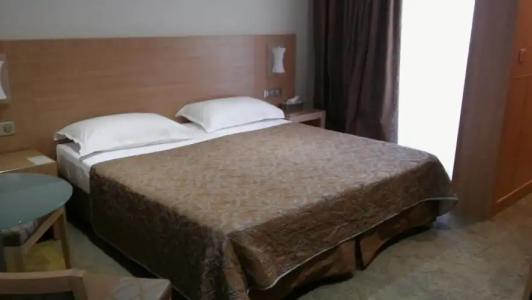 Hôtel Le Rocher - 28