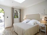 Superior Double Basement room