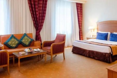 Avenue Dubai - 102