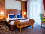 Avenue Double Suite