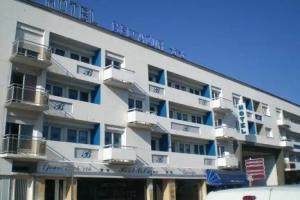 Hotel Belazur, Calais