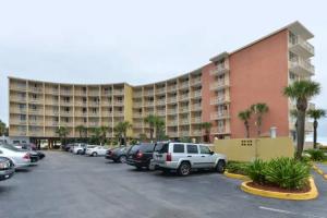 RUSHHH Daytona Beach, Tapestry Collection by Hilton, Daytona Beach