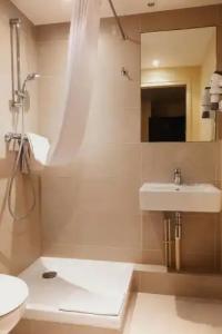 Astrid Caen centre - 8