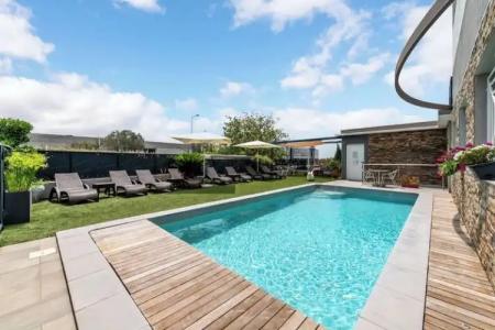 Sure by Best Western Beziers Le Monestie - 34