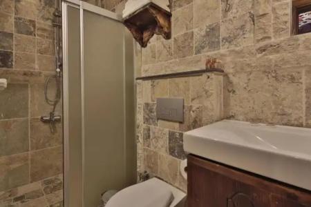 Old Town Stone House - 37