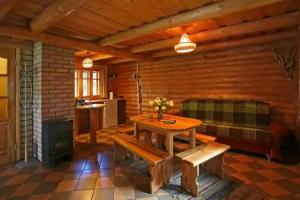 Hotel «Atpūtas komplekss Godeļi», Usma