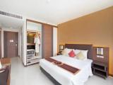 Deluxe Double room with pool view