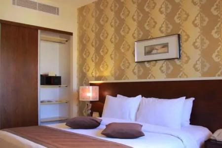 City Rose Suites - 115