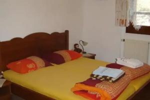 Studios Madalena, Afissos