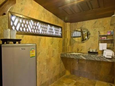 Bueng Bua Thong Resort - 24