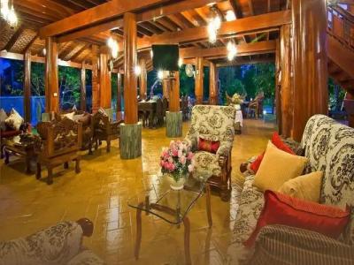 Bueng Bua Thong Resort - 18